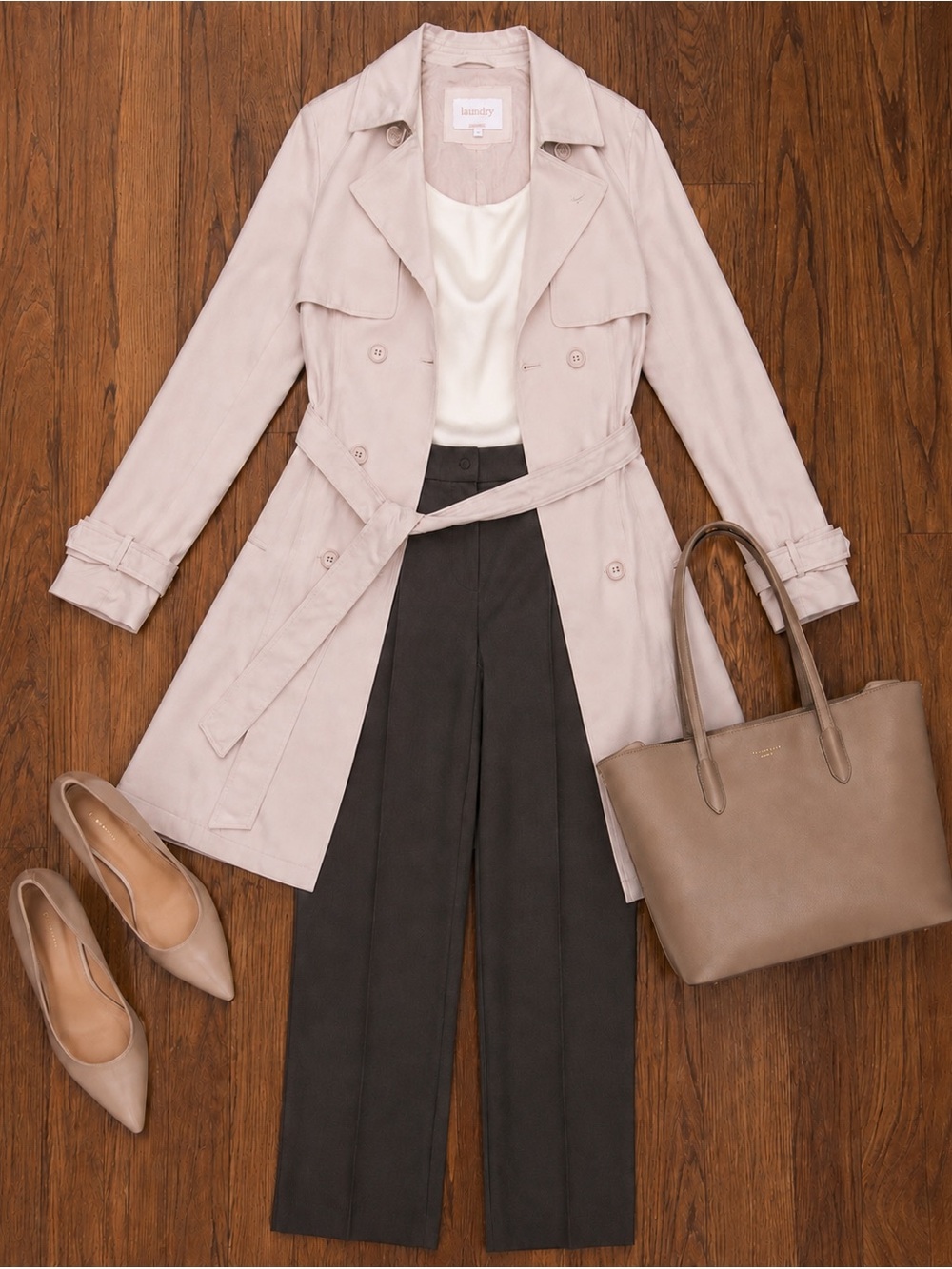 Laundry by Shelli Segal Light Tan Belted Trench Coat Women’s Medium Knee Length